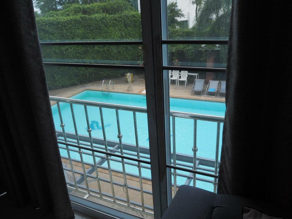 The O2 Aparthotel Udon Thani Exterior foto