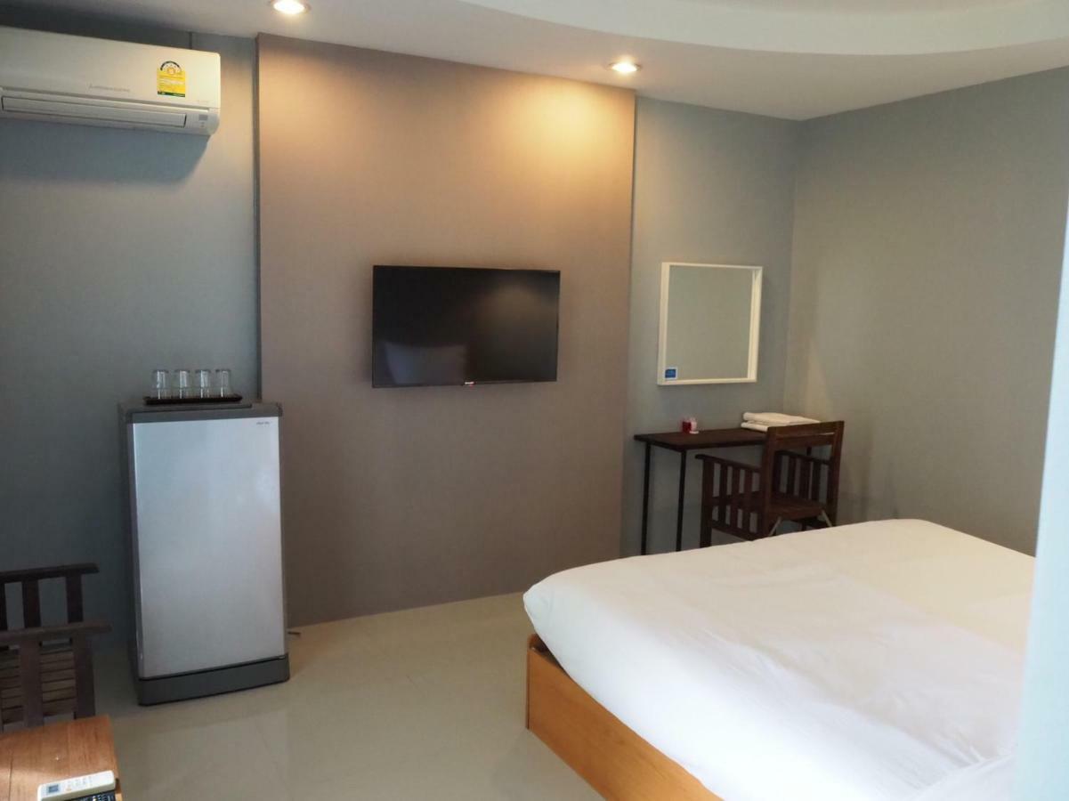 The O2 Aparthotel Udon Thani Exterior foto